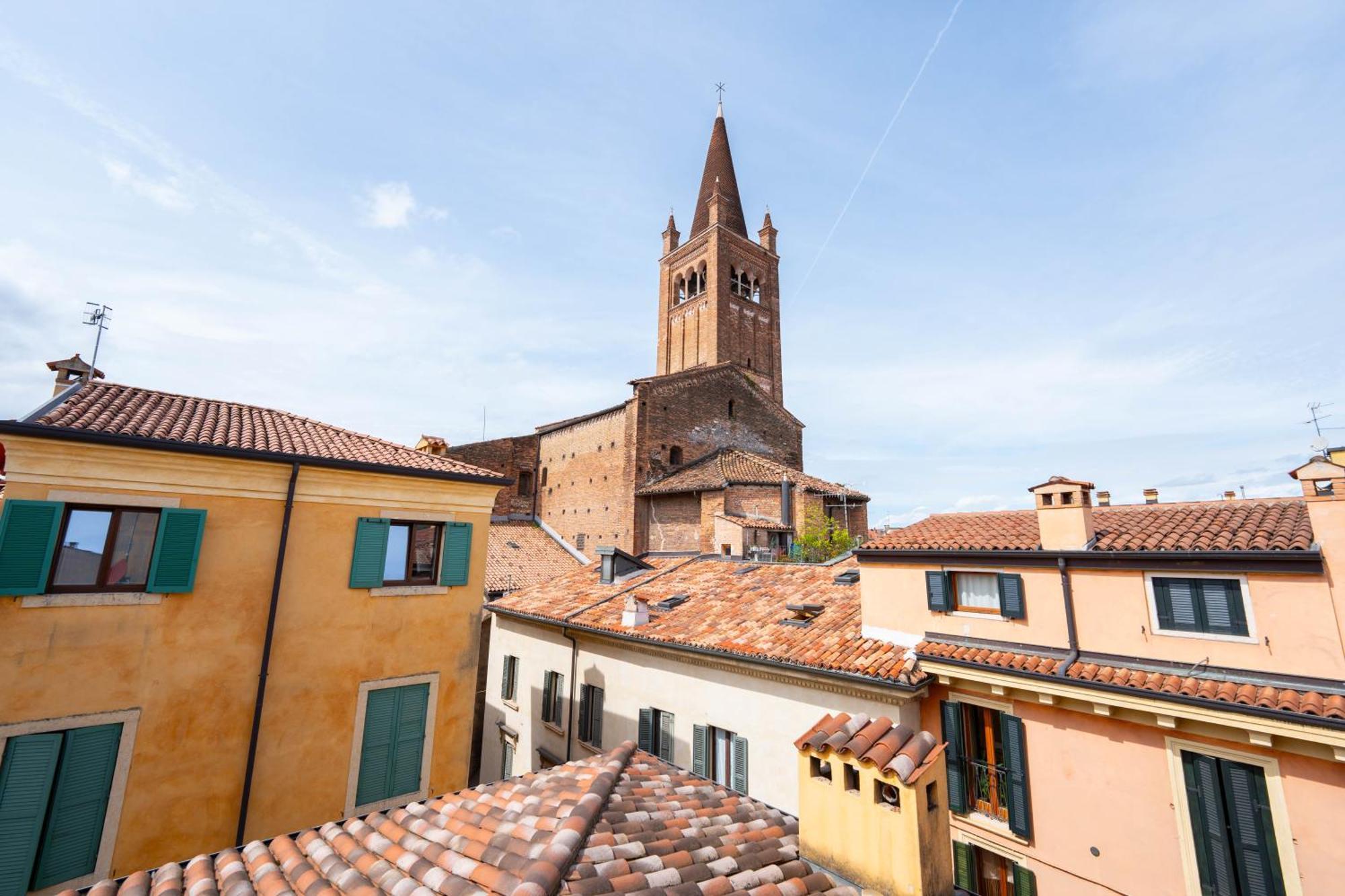 Residenza Girardi, Verona